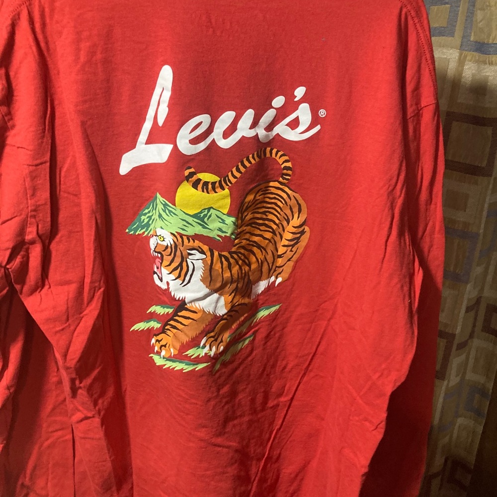Red Levi’s tiger long sleeve